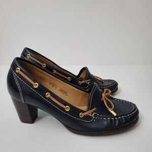 SEBAGO Lisbon Tie Pumps Womens 8 Navy Blue Tan Leather Heels Boat Shoes Preppy
